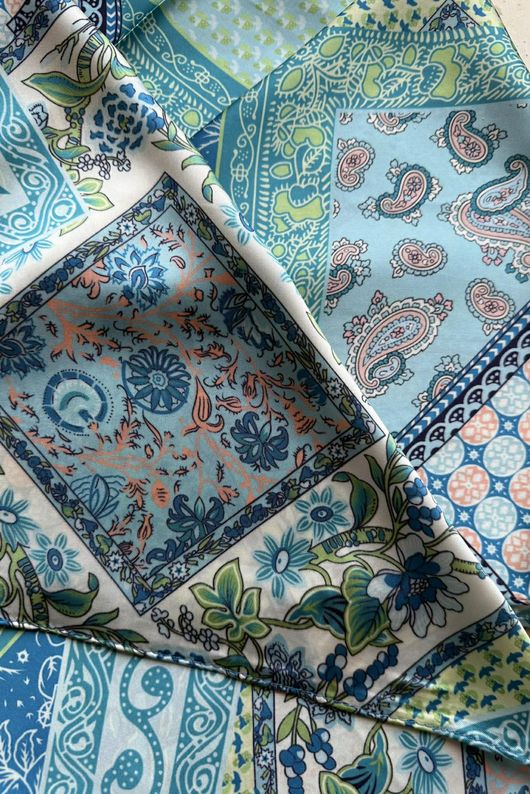 Isobel Silky Blend Square Scarf /20=